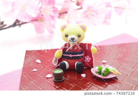 春天的櫻花和熊的形象 春天的櫻花和熊的形象 74307110