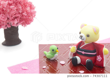 Image of spring Sakura and Kuma-chan 74307111