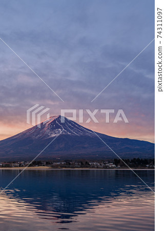Light cloudy sky and upside down Fuji at dawn Light cloudy sky and upside down Fuji at dawn 74311097
