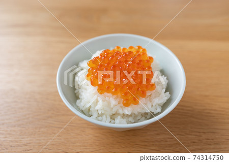 鮭魚子飯 鮭魚子飯 74314750