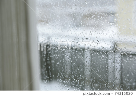 Condensation window 74315020
