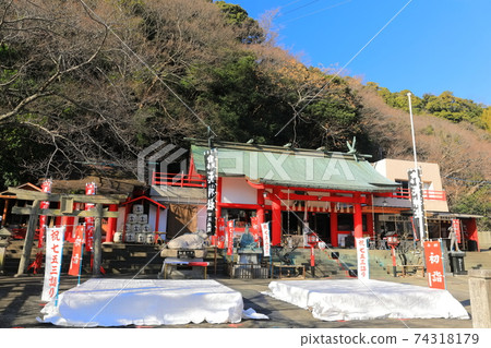 [Tokushima Prefecture] Tokushima Meishan Tenjin Shrine under fine weather 74318179