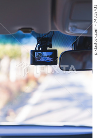 Drive recorder Dorareko [Safe driving image] 74318433
