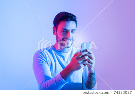Addiction to game, chat in social networks and online chat Addiction to game, chat in social networks and online chat 74323057