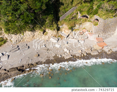[Shizuoka Prefecture] Okuzure Coast 74329715