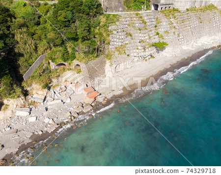[Shizuoka Prefecture] Okuzure Coast 74329718