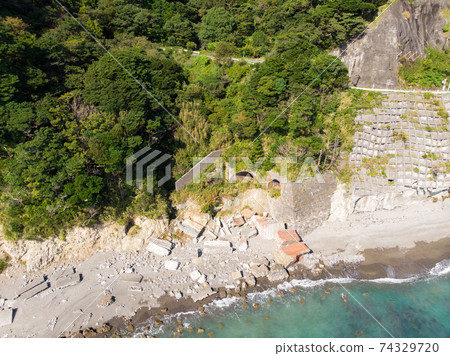 [Shizuoka Prefecture] Okuzure Coast 74329720