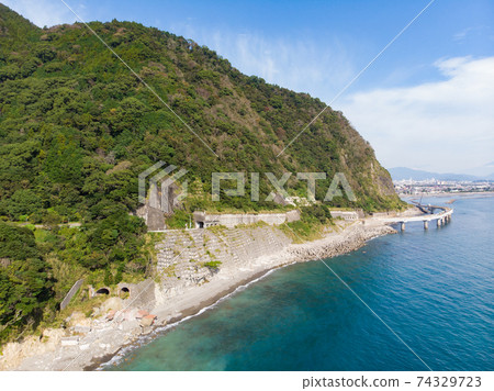 [Shizuoka Prefecture] Okuzure Coast 74329723
