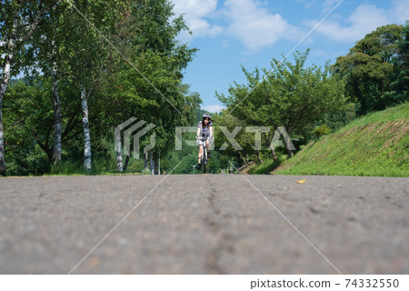 女生 女孩 女性 74332550