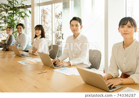 Conference image 74336287