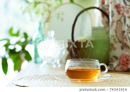 Hot tea Hot tea 74341914