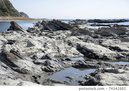 Scenery of the sea and rocks of Bishamon, Miura City, Kanagawa Prefecture Scenery of the sea and rocks of Bishamon, Miura City, Kanagawa Prefecture 74342881