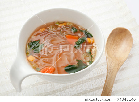 粉絲湯米線 粉絲湯米線 74343140