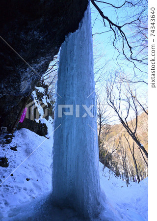 Taroshi Waterfall in the Kuzumaru River Taroshi Waterfall in the Kuzumaru River 74343640