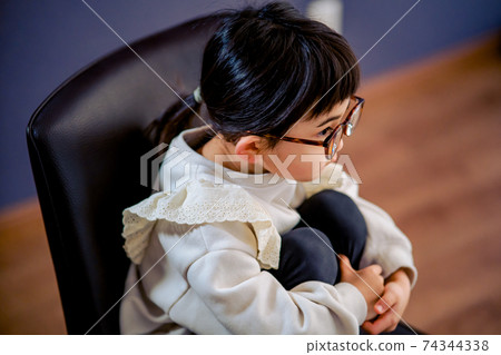 Uneasy look girl Uneasy look girl 74344338