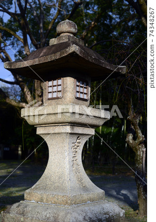 石燈籠上Jogutenmangu的方法 74348267