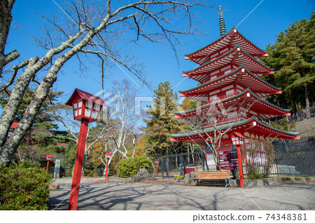 Chureito pagoda in the morning, Japan in autumn 74348381