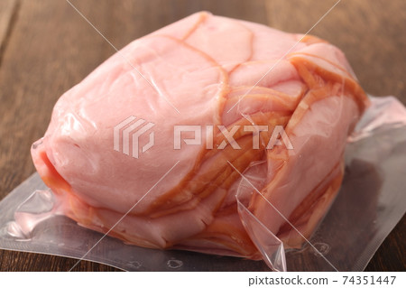 Cut off loin ham Cut off loin ham 74351447