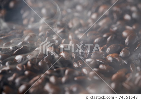 Coffee bean roasting 74351548