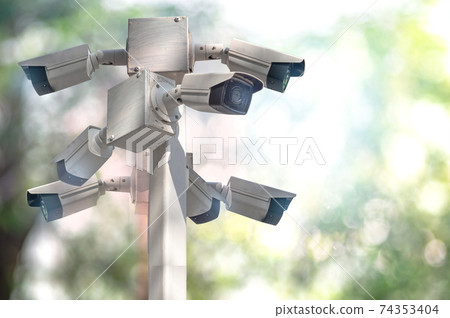 Multi-angle CCTV on pillar 360 degree system background blast cipping path. Multi-angle CCTV on pillar 360 degree system background blast cipping path. 74353404