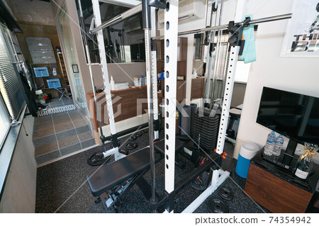 Personal training gym muscle training equipment 74354942