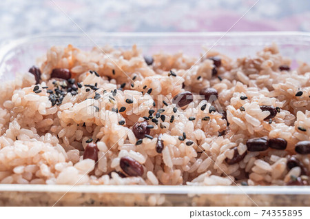 Red rice in a pack Red rice in a pack 74355895