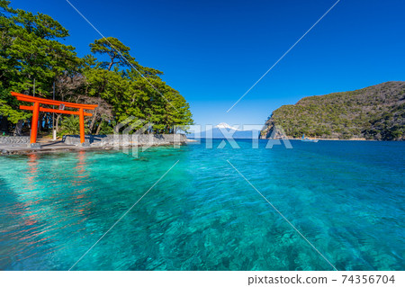 Torii, Suruga Bay and Mt. Fuji "Heda, Numazu City" 74356704