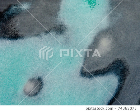 auto repair with putty auto repair with putty 74365073