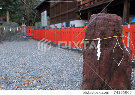 Toriishi (Shiroyama Hachimangu Shrine, Chikusa-ku, Nagoya City, Aichi Prefecture) 74365903