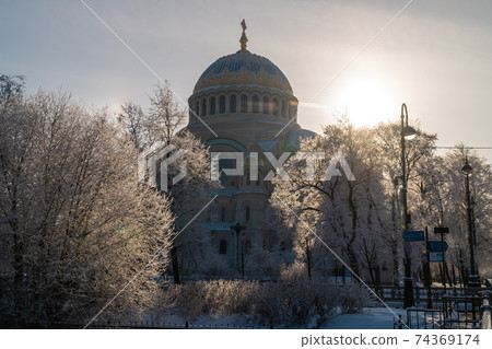Russia. Kronstadt. St. Nicholas Sea Cathedral on a frosty February day. 74369174