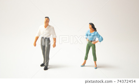 不聽妻子故事的丈夫 不聽妻子故事的丈夫 74372454
