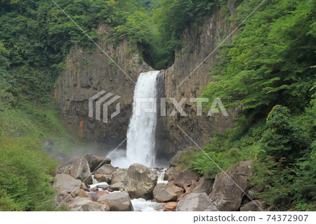 日本的百瀑布 74372907