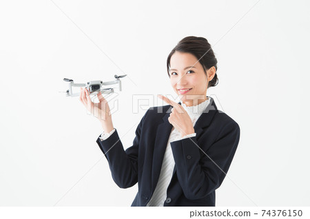 無人機的女人 無人機的女人 74376150