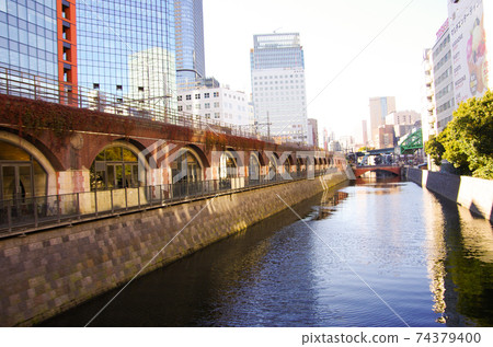 在本月進行商務洽談之前,請用相機在淡路町散步(從Shohei橋到Kanda River) 在本月進行商務洽談之前,請用相機在淡路町散步(從Shohei橋到Kanda River) 74379400