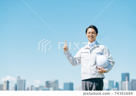 室外的商務人士 74381684