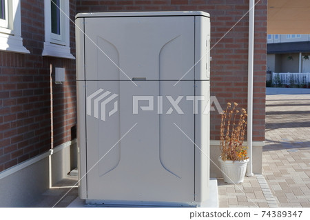Battery storage equipment 74389347