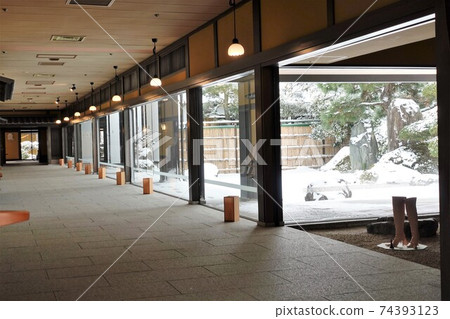 Cold wave invasion Hagi no Yado Tomoe Ryokan cobblestone corridor and main garden Cold wave invasion Hagi no Yado Tomoe Ryokan cobblestone corridor and main garden 74393123