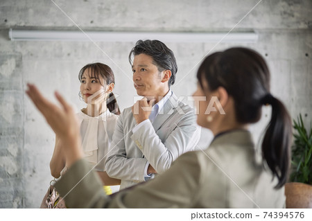 新生活房地產物業信息 新生活房地產物業信息 74394576