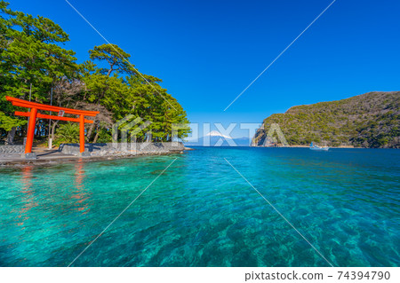 Torii, Suruga Bay and Mt. Fuji "Heda Mihama, Numazu City" 74394790