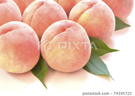Japanese seasonal peach 74395725