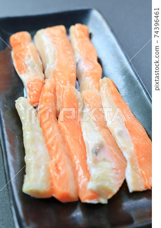 Salmon halas Salmon halas 74396461