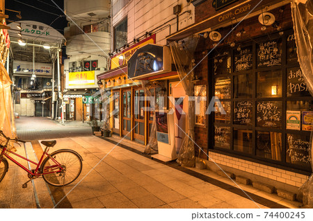 《Tokyo》 Akabane bar in Corona, short-time business under a state of emergency 74400245