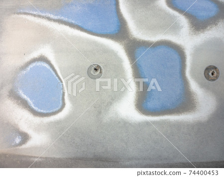 auto repair with putty 74400453