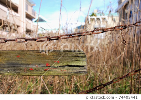 開放空間 74405441