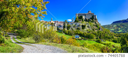 "Castello di Bardi" - beautiful medieval castle in Emilia -Romagna, Italy 74405788