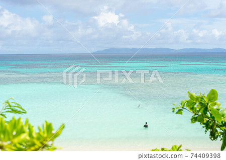 Nishi Beach in Hateruma Island Nishi Beach in Hateruma Island 74409398
