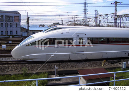 Luxury tour train Odakyu Romance Car VSE Luxury tour train Odakyu Romance Car VSE 74409812
