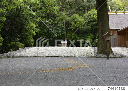 Ise Jingu Sotomiya Tsukiyominomiya Kodenchi 74410188