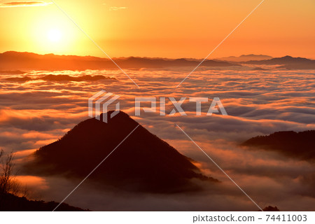 大江山的福知山盆地的雲海 74411003