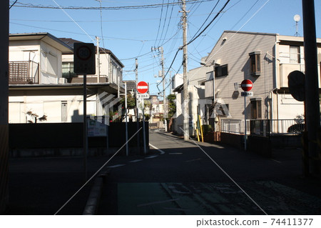 Shimosa Nakayama-Nishi-Funabashi Station alley 74411377